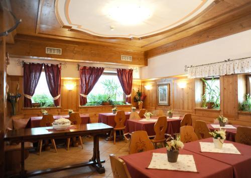 Hotel Garni Il Cirmolo Rocca Pietore Exterior foto