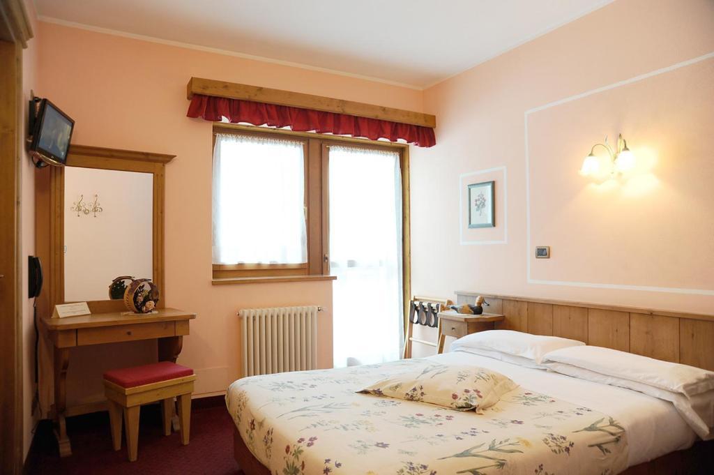 Hotel Garni Il Cirmolo Rocca Pietore Zimmer foto